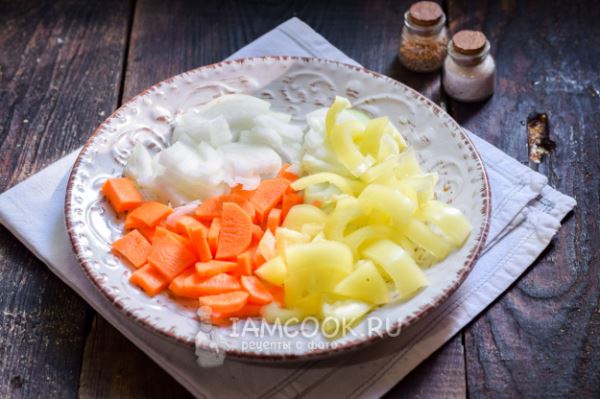Салат с фасолью и капустой на зиму