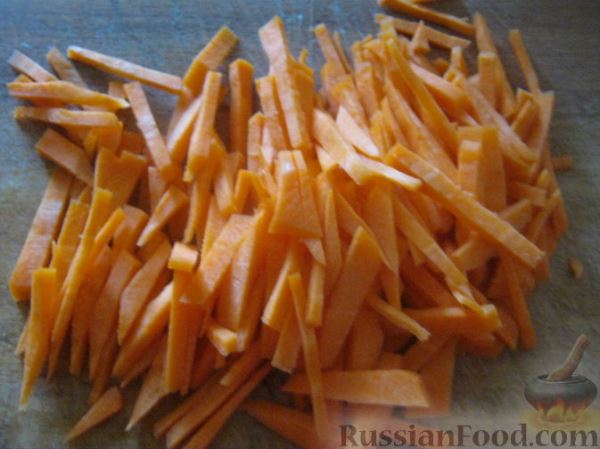 Салат из капусты кольраби с морковью и яблоками